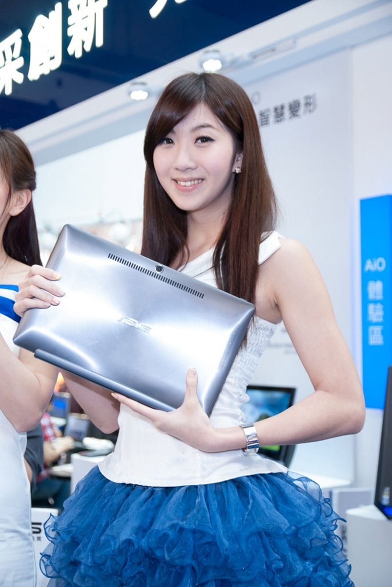 070030jsijo3jw79n76utu.jpg.thumb.jpg