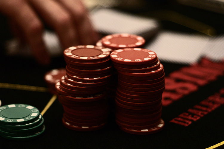 Gambling_chips.jpg
