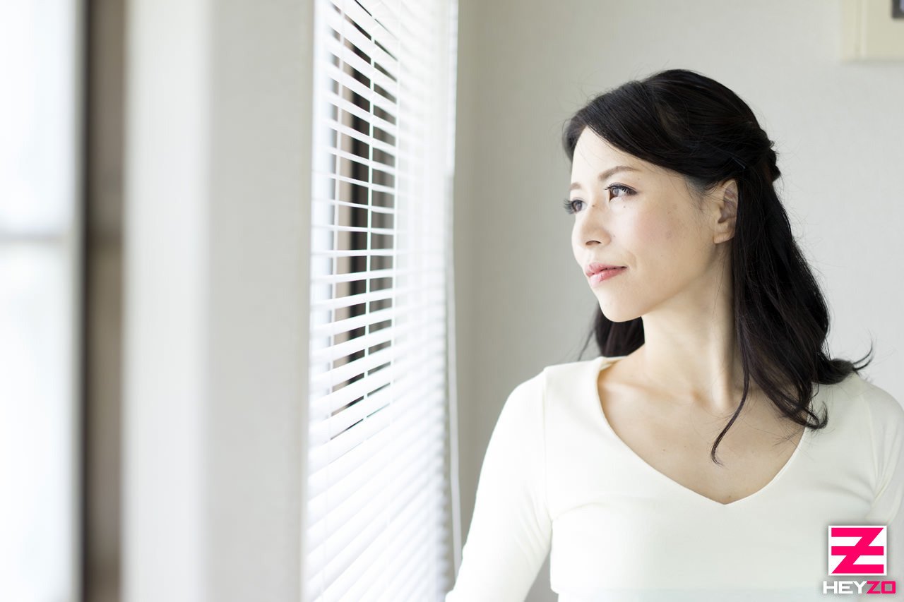 Inoue-Ayako_1413_gallery_001.jpg