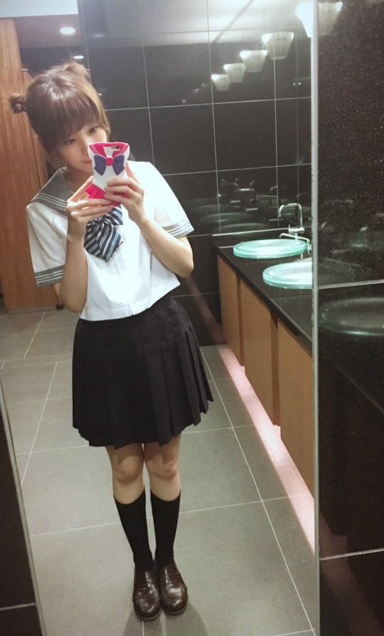 184731u7zn9nq97frw7787.jpg