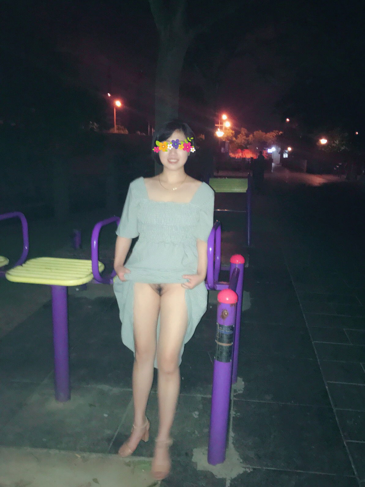 N0QZ.jpg
