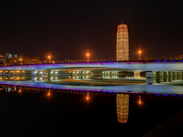 167f00030f1058bcd829.jpg