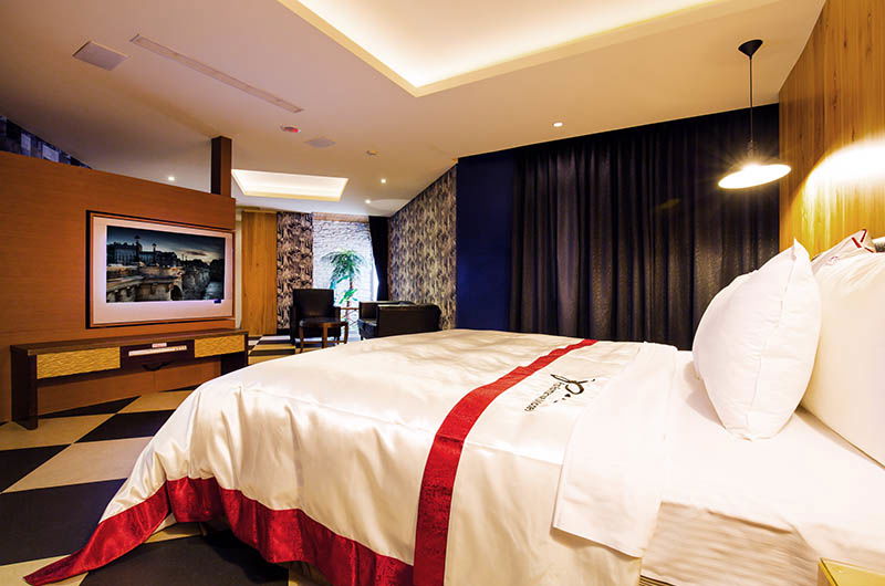 room-07-big-3.jpg