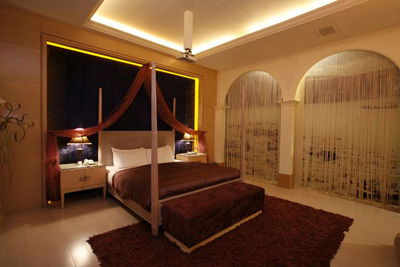 323room.jpg