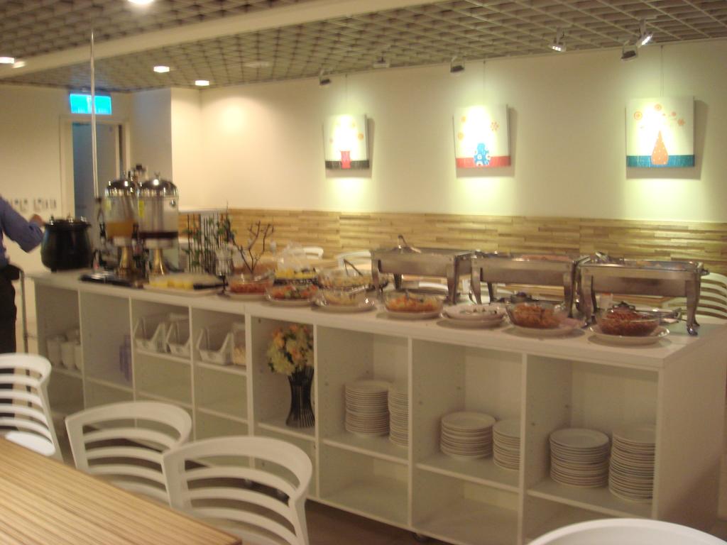 32011701.jpg