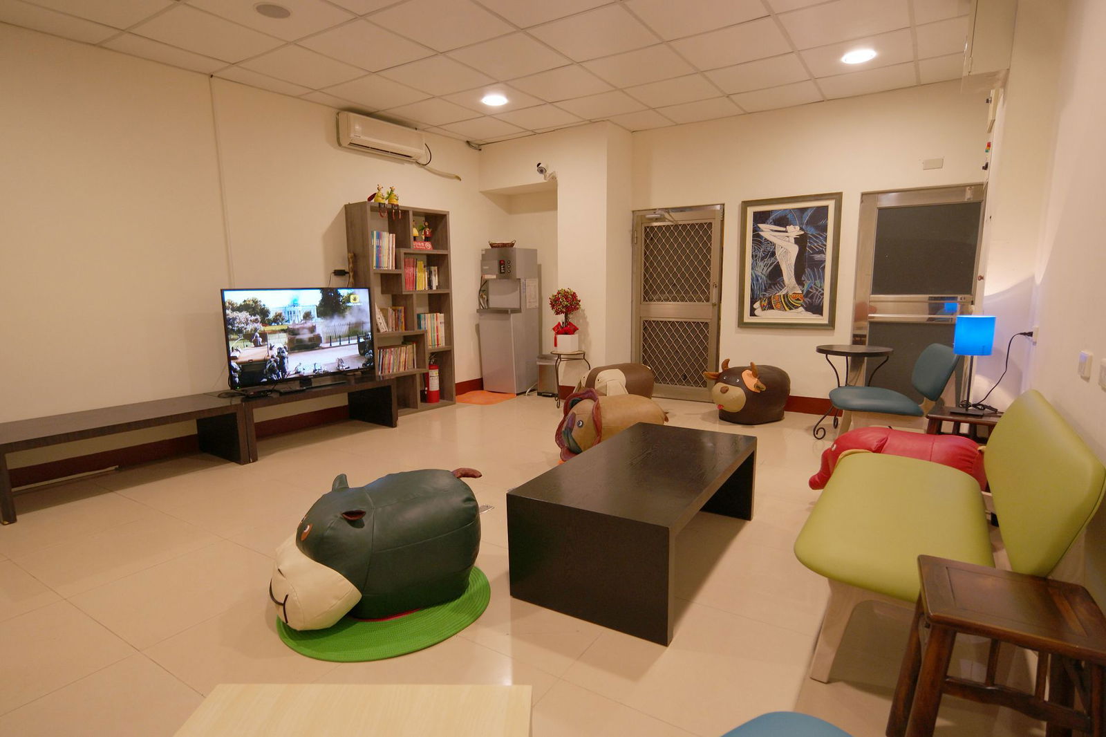 relaxroom.jpg