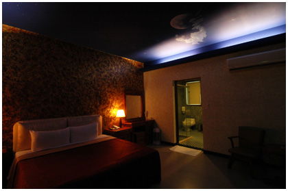 room3-1.jpg
