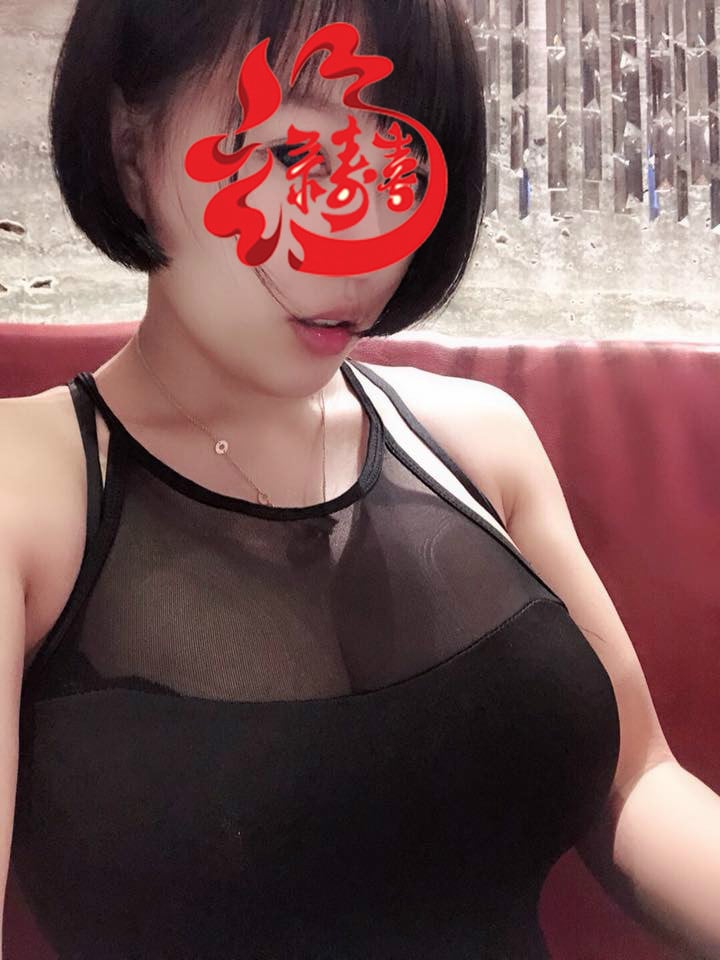 36654089_10156469365144420_8942737486459699200_n_meitu_2.jpg