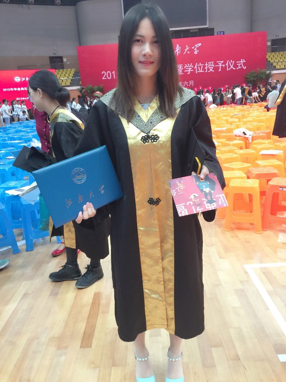 18120688.jpg