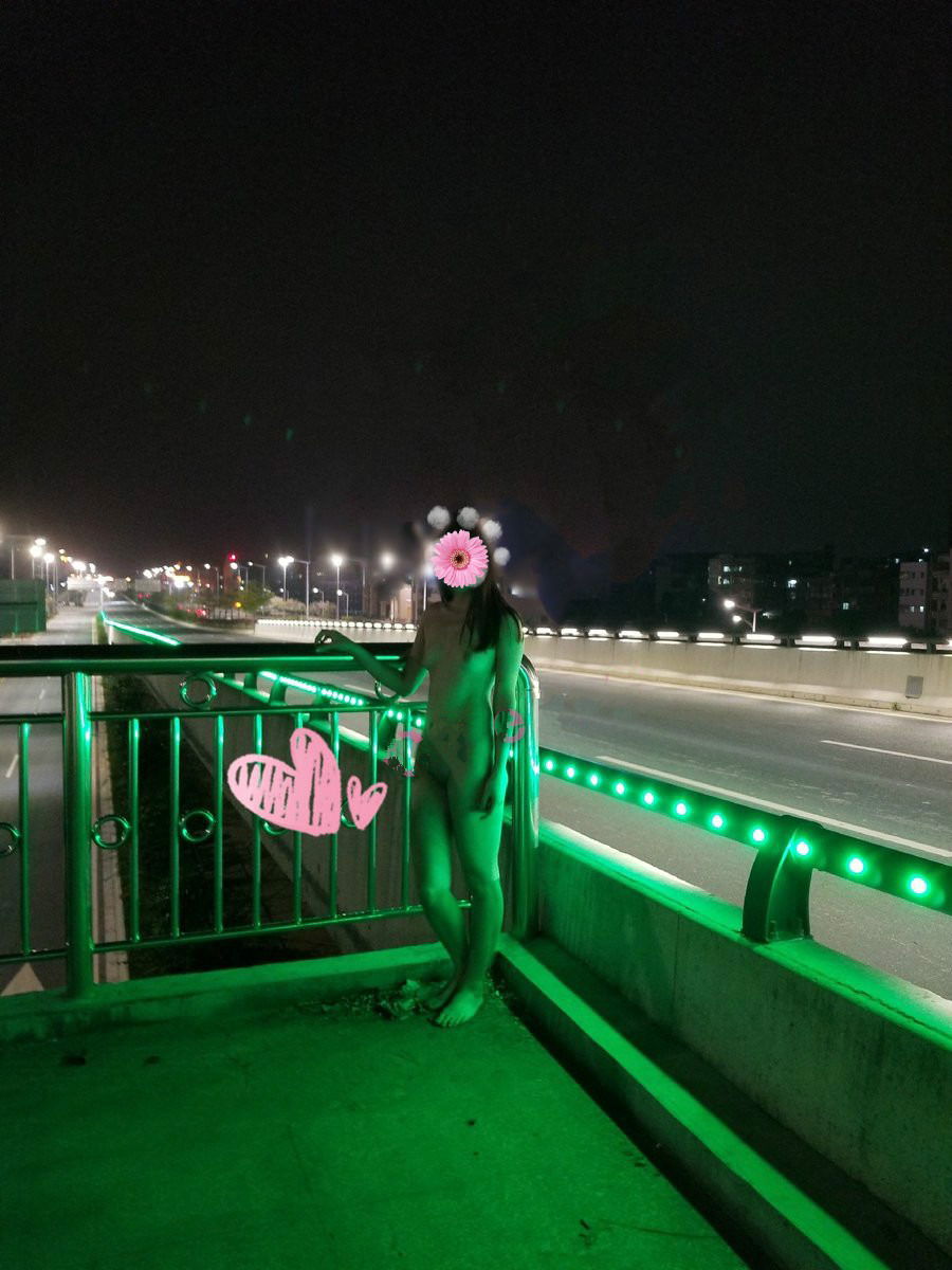 20302311.jpg