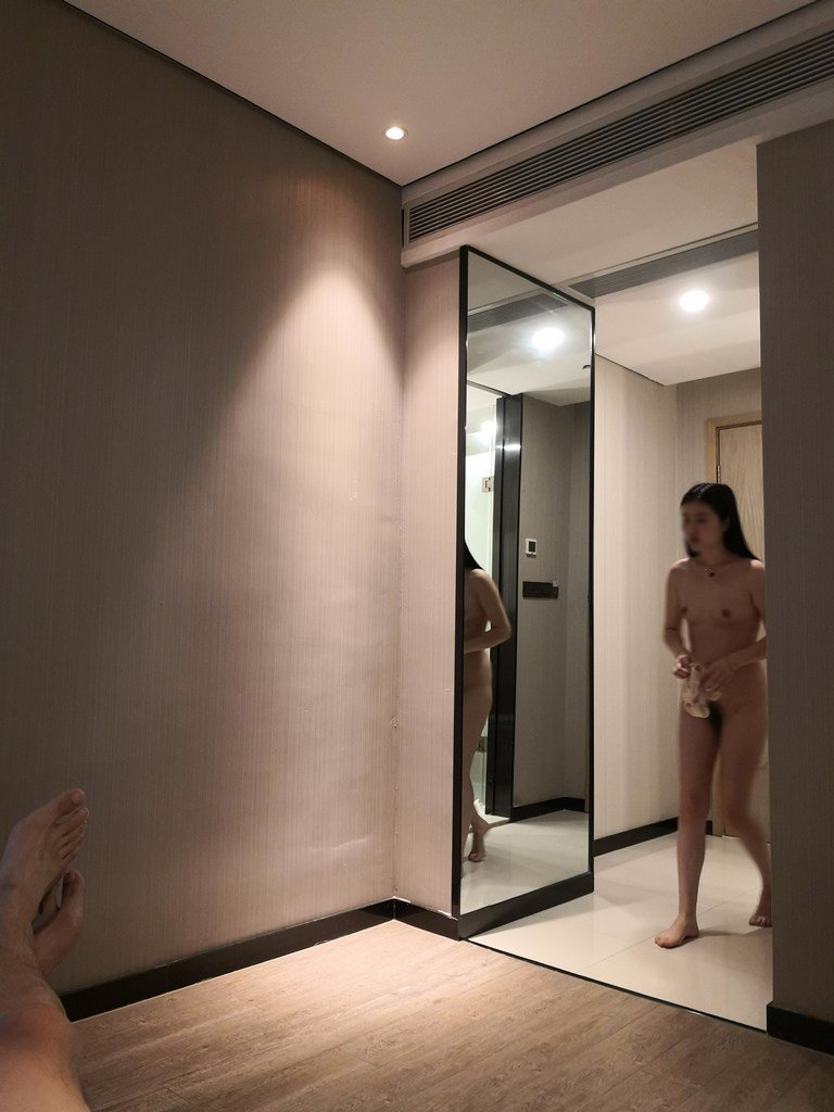 89D5D9D0-5E5A-43EB-8EC8-6F637EB591FA.png