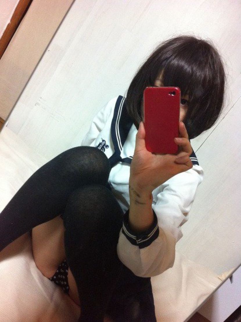 JK_自撮り_裏垢_エロ画像_03.jpg