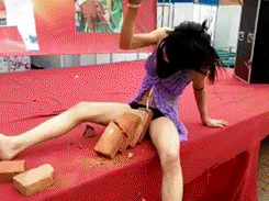 c1a3c815gw1f7z0yjg67xg206t053x6p.gif