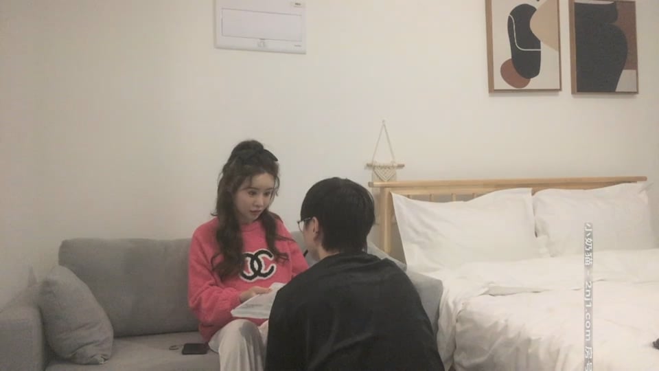 STP17457 3000网约极品高端外围，童颜巨乳00后粉嫩萌妹子，蜂腰翘臀诱惑尤物.jpg.jpg