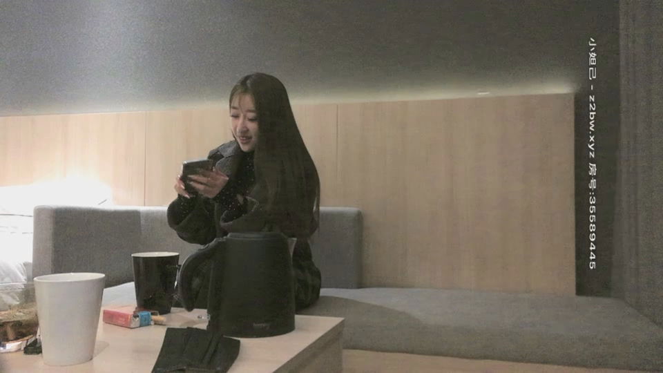 STP18343 5000网约高端外围小姐姐，美乳长腿蜂腰翘臀，粉嫩酥胸温柔娇喘.jpg.jpg