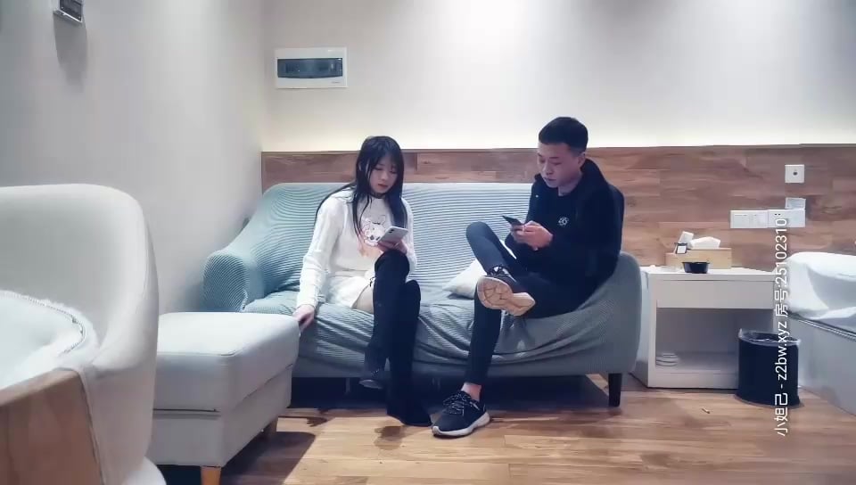 STP18385 白衣高靴大奶萌妹，拨开内裤手指扣逼特写口交骑乘晃动奶子.jpg.jpg
