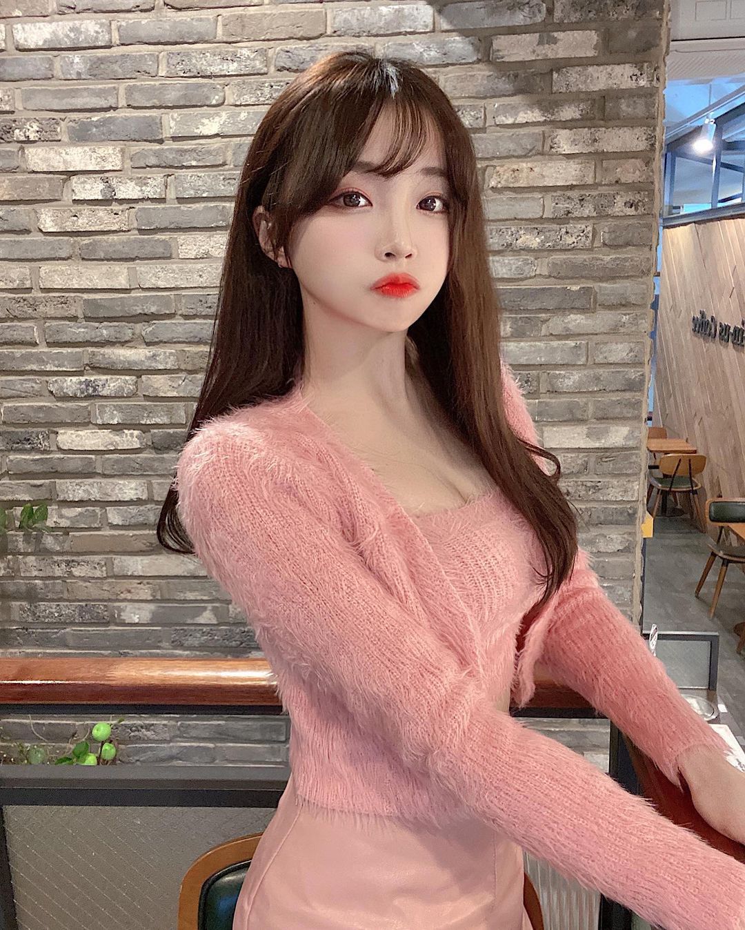 103704y8eyuyyba2gy2wue.jpg