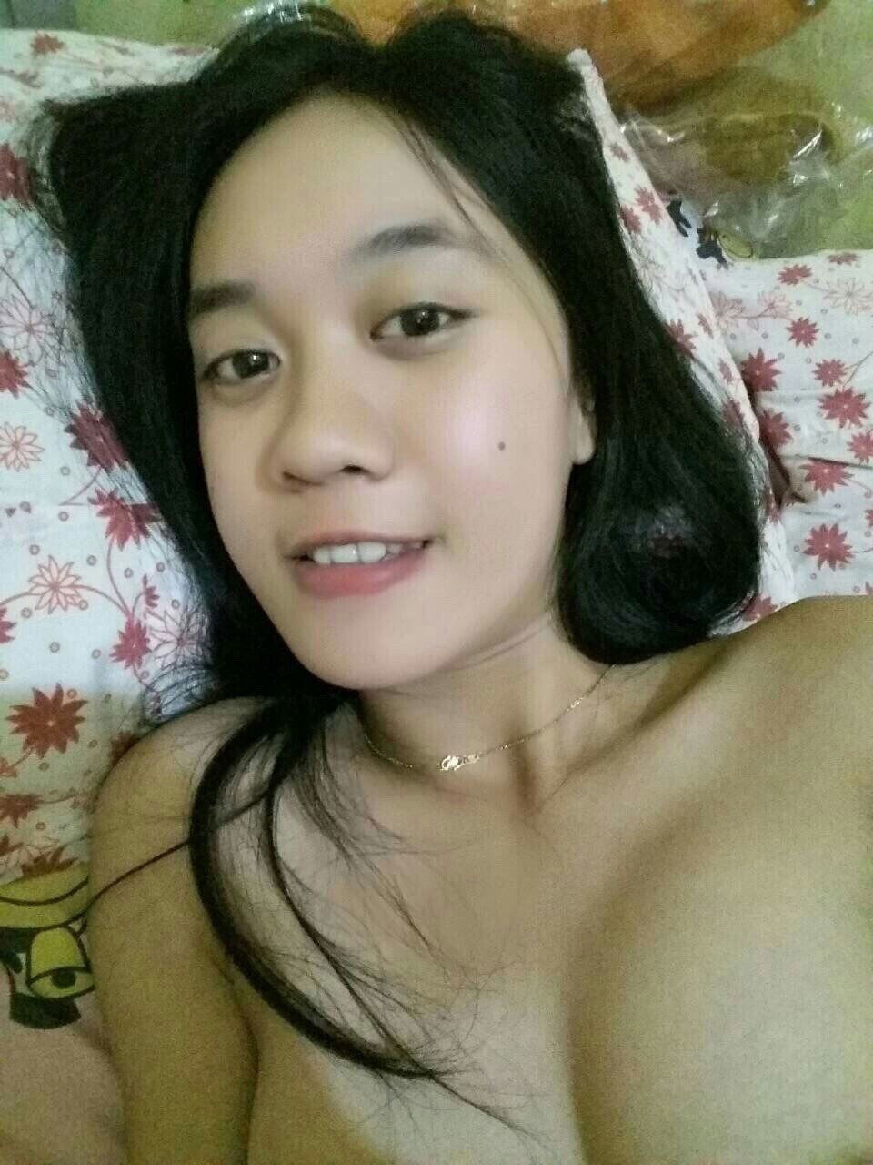 EUKyRCOUcAADGz6.jpg