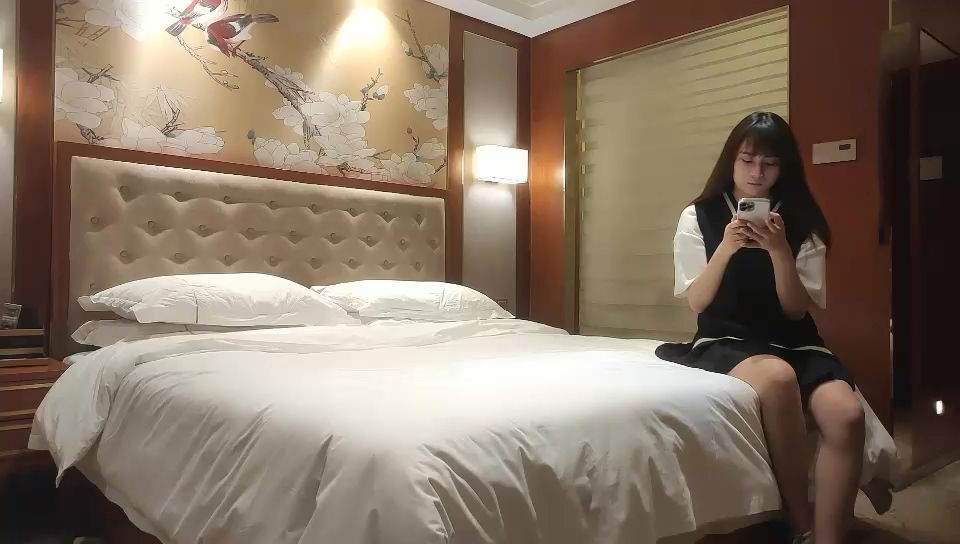 STP19433 黑衣短裙妹子洗完澡穿回衣服开操，口活不错撩起裙子摸逼抬腿侧入大力猛操.jp.jpg