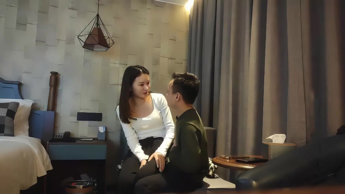 sokxv.com-STP19438 高颜值白衣大长腿妹子啪啪，脱掉内裤掰穴特写口交上位骑坐抽插边.jpg