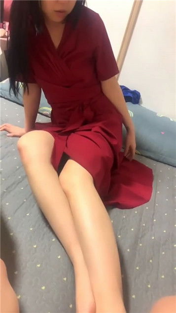 aaxv.xyz-STP21512 【绿帽性爱情缘】绿奴男友看单男狠操自己00后嫩女友 极品淫乱女友.jpg
