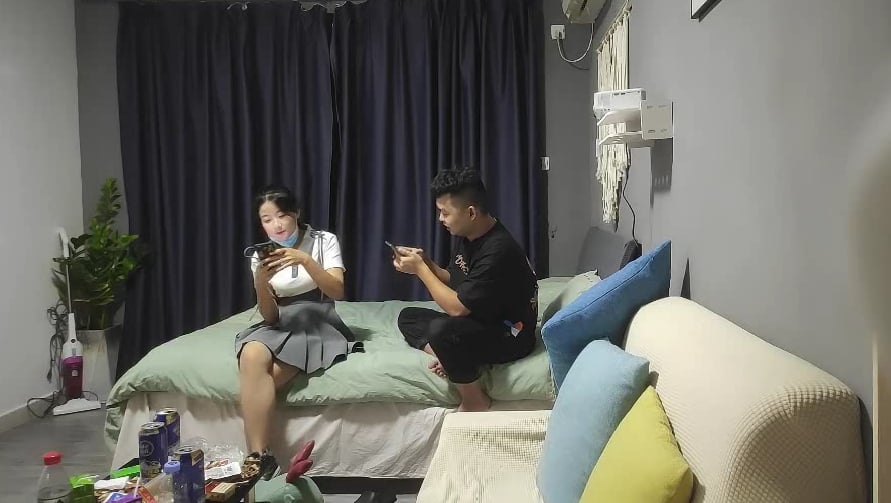 aaxv.xyz-STP21605 第二场改约漂亮嫩妹 甜美害羞小姐姐 1200来一炮 脱光了还害羞后入.jpg