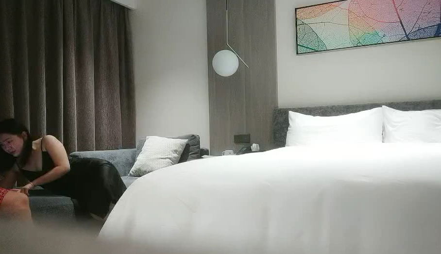 avmans.com-STP23011 170大长腿外围小姐姐，肤白貌美人风骚，掰开玉腿黑森林湿润一片.jpg