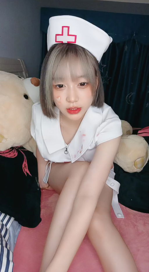 avmans.com-STP23072 清纯系天花板极品小萝莉 ，全套护士情趣装没穿内裤 ，张开双腿自.jpg