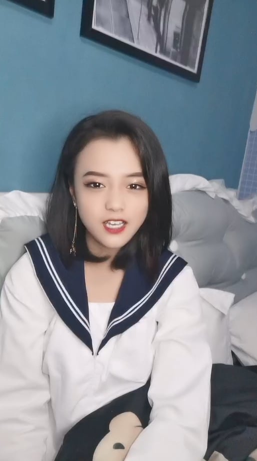 kpkp3.com-STP23530 18清纯带点性感萝莉妹子 情趣学生短裙 掰穴给你们看嫩穴 小男友拔.jpg