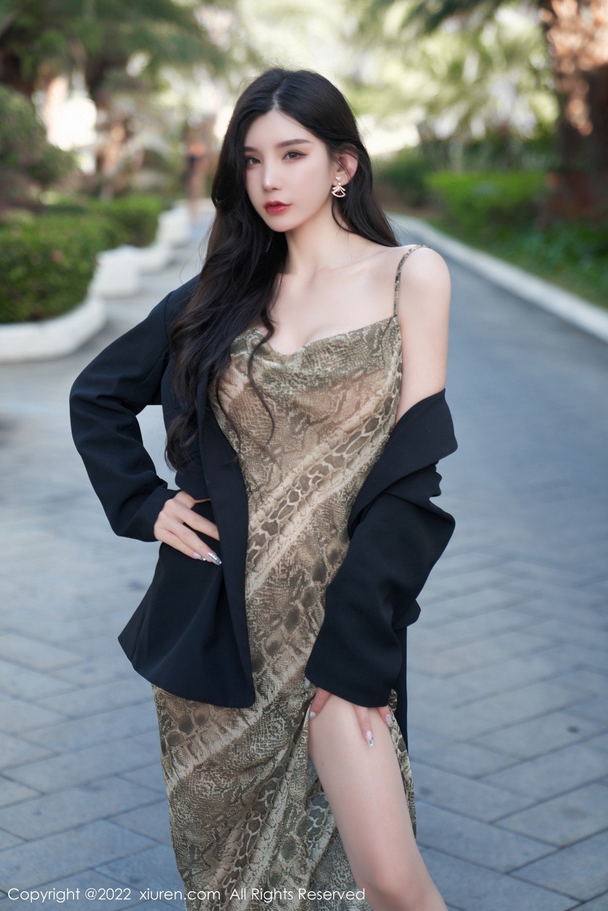 0820392dn42gb27gaxmbn7.jpg
