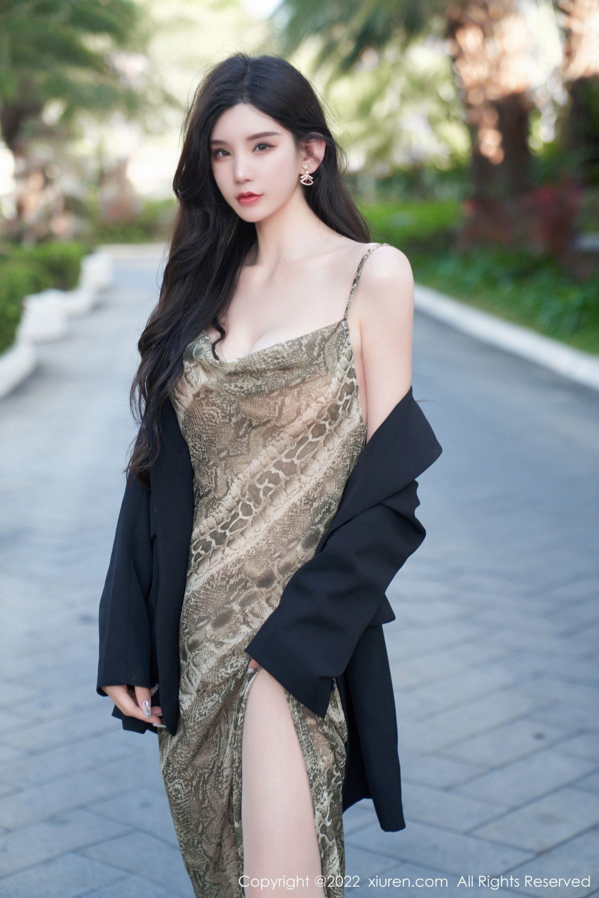 08203376gxk7080aa77bz9.jpg