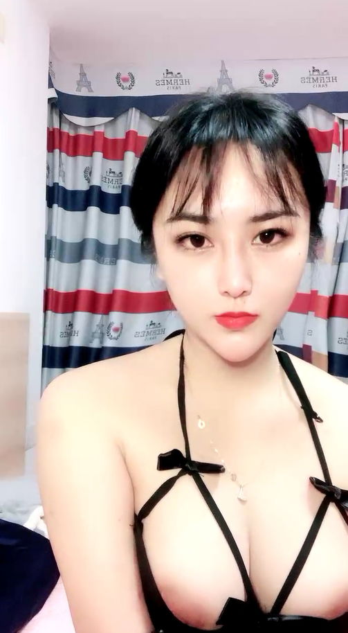 [zzpp02.com]-STP25079 丰乳肥臀新人小姐姐下海，大红唇情趣内衣，肉感身材大屁股，黑.jpg