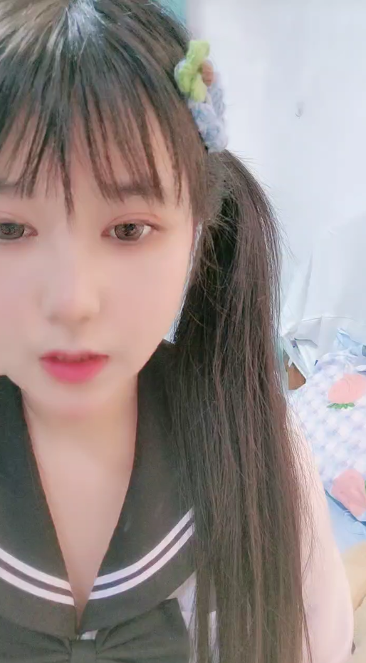 zzpp01.com@STP25248 【纯欲系天花板】今日首播，18双马尾萝莉，JK装短裙，撩起衣服揉.jpg