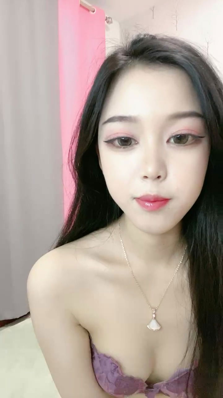 zzpp08.com@STP26239 大眼网红脸女神，超级模特身材全裸自慰，热舞掰穴自慰.jpg