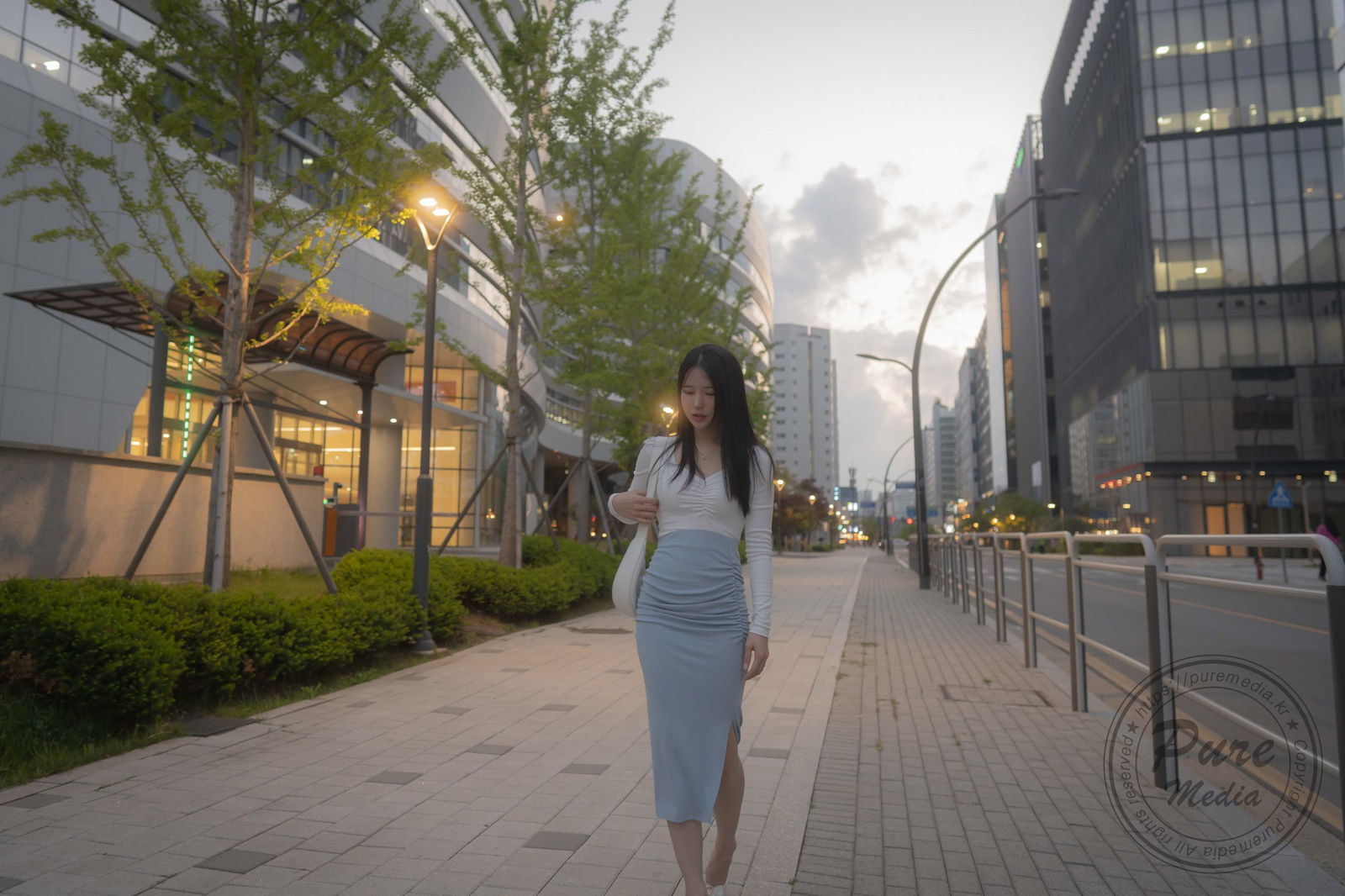 Pure-Media-Vol.244-Yeha-Kidnapped-Basement-Office-Girl-MrCong.com-017.jpeg