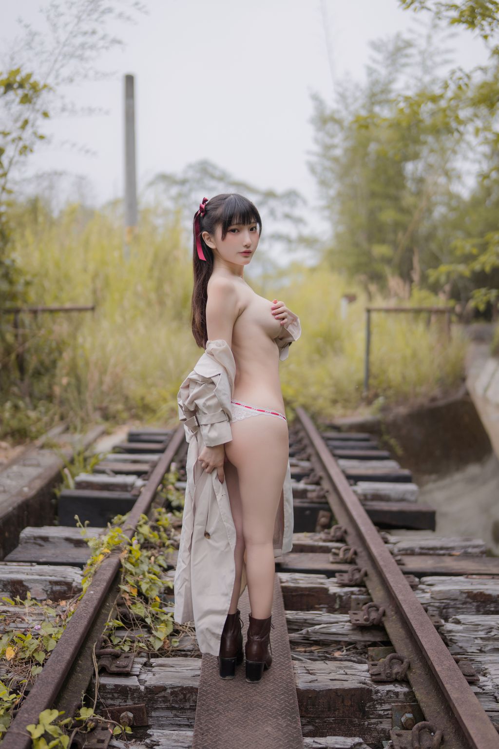 Fantasy-Factory-Patreon-Photobook-Leak-2-MrCong.com-130.jpeg