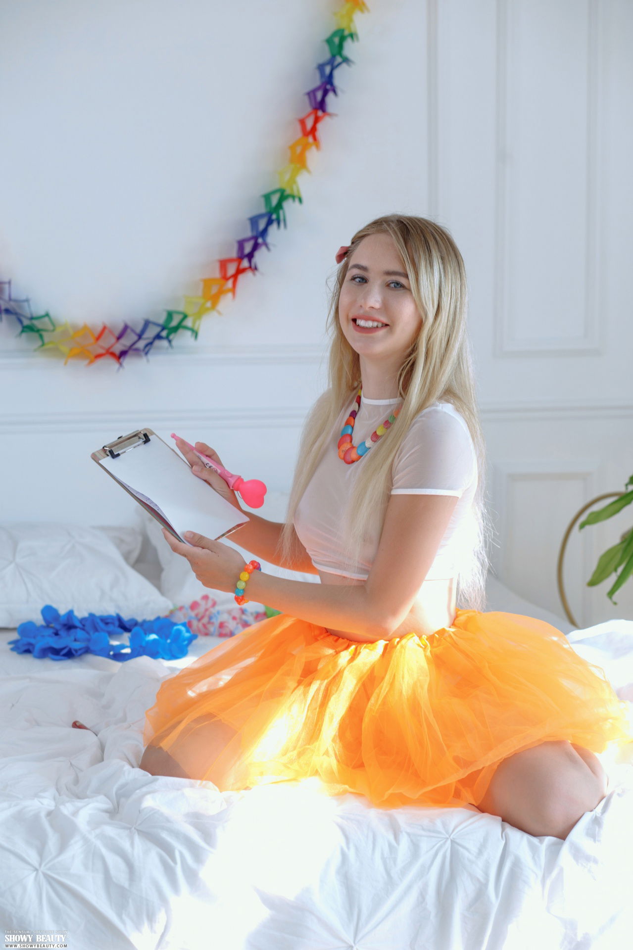 Dema-Tutu-On-A-Soft-Bed-02.jpg
