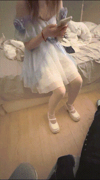 2 (8).gif