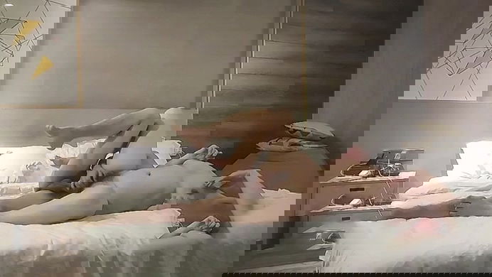 262精品美人妻，找寻母爱的感觉，暴插白臀，这姿势真养眼，浪叫不止荡妇满足.mp4_2024.jpg