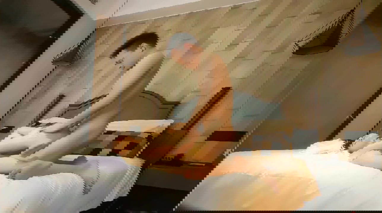 369调完情就开操 根本停不下来 直接操到这骚货瘫软.mp4.0006.jpg