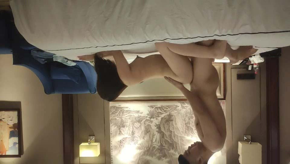 285 175CM22岁高雅气质外围女，喜欢不要错过.mp4.0008.jpg