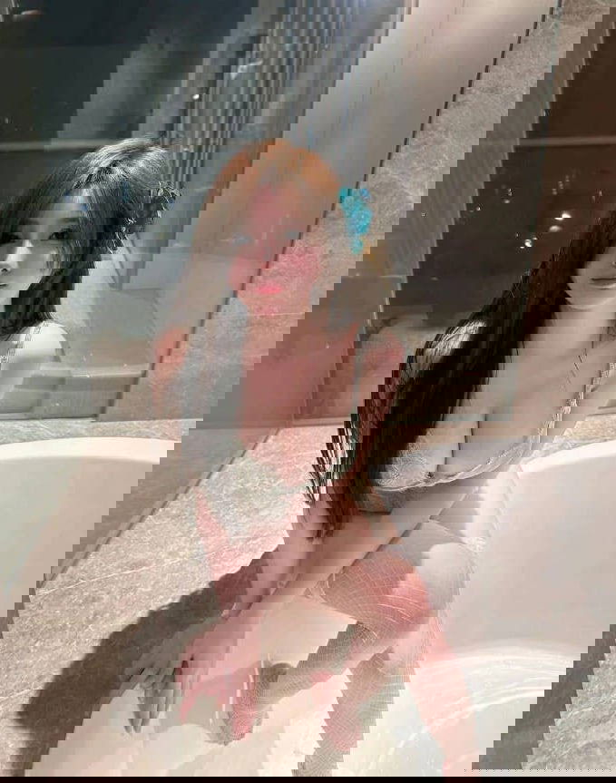 依依 ..jpg