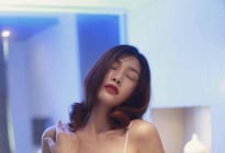 闫盼盼性感大奶   还有露逼图哦