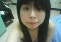 噴了清純女友一臉