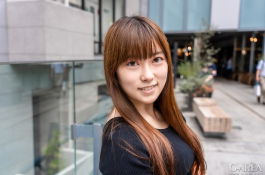 我最喜歡的剃光女孩的安靜高潮漩渦
