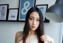 風韻少婦佩琦G奶白花花大胸三點式風騷撩人