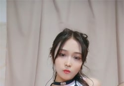 騷女 大膽秀