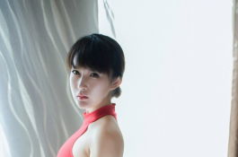 在校女大學生一臉慾望_性感私拍身材飽滿尺度大