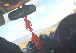 第一次美女同事玩車震  把她操到受不了