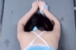 經驗少..好僵硬的姿勢..